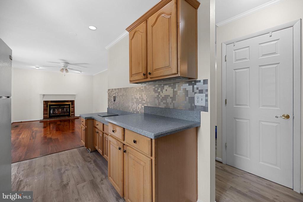 13609 ELLENDALE DR
