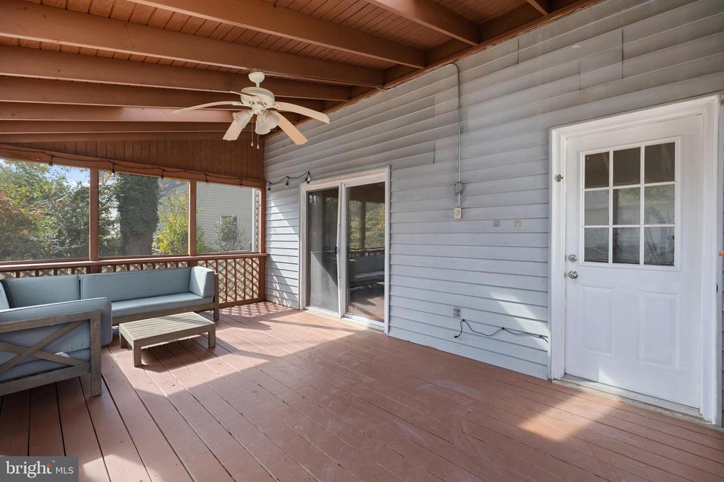 13609 ELLENDALE DR