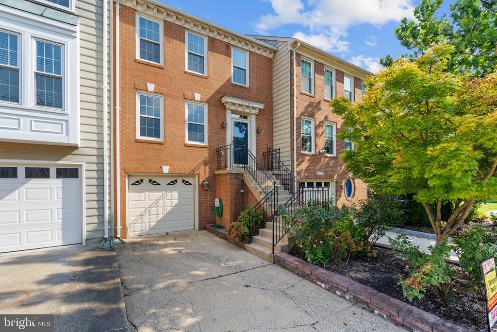 12797 DOGWOOD HILLS LANE