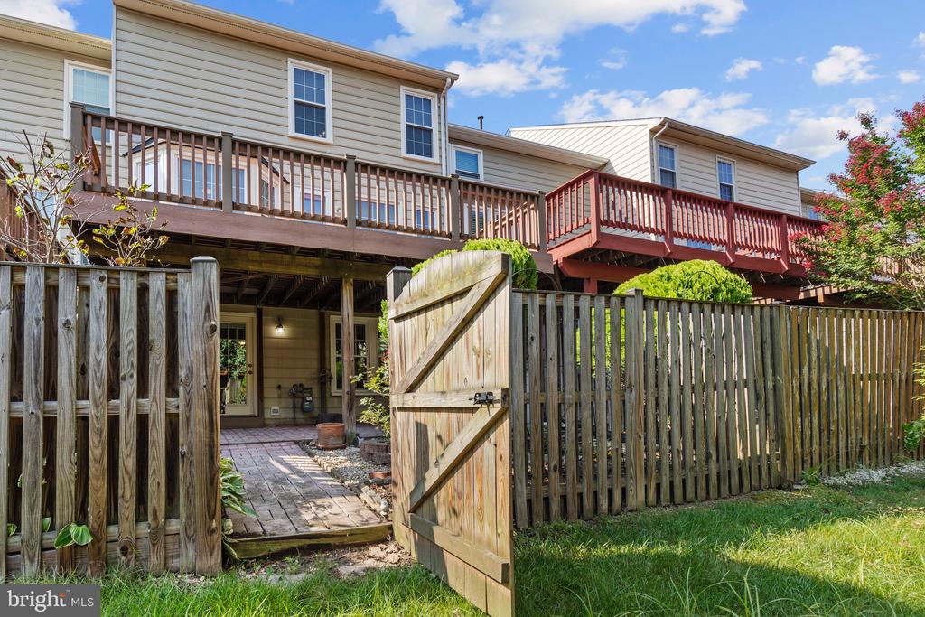 12797 DOGWOOD HILLS LANE