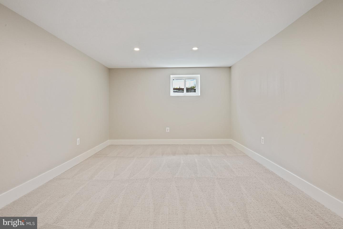 9060 Brook Ford Rd