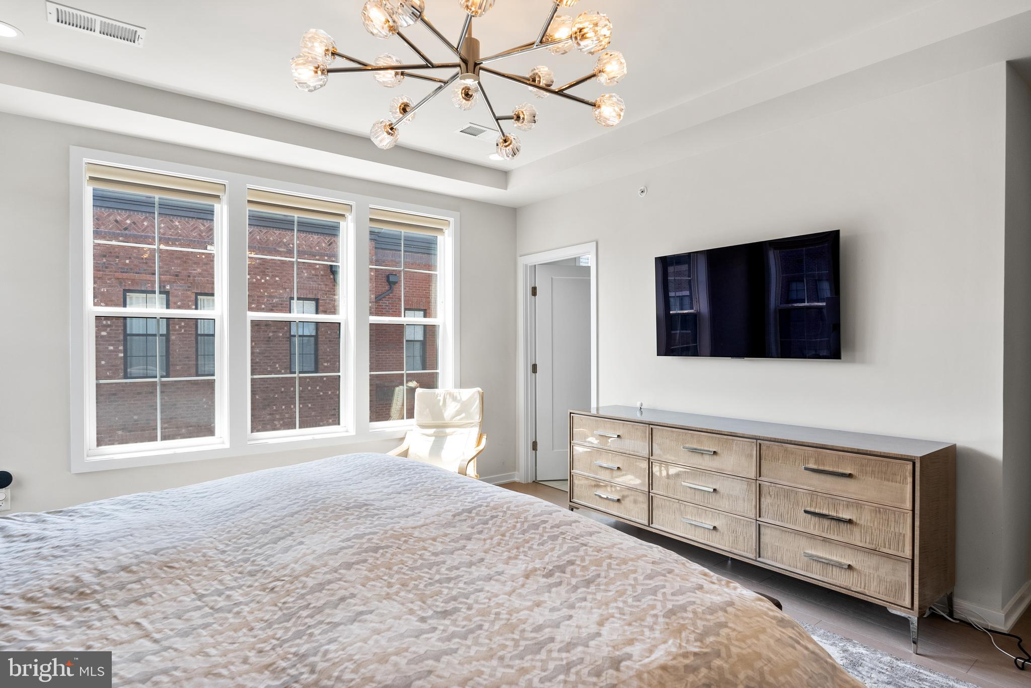 7402 BACKETT WOOD TER #806