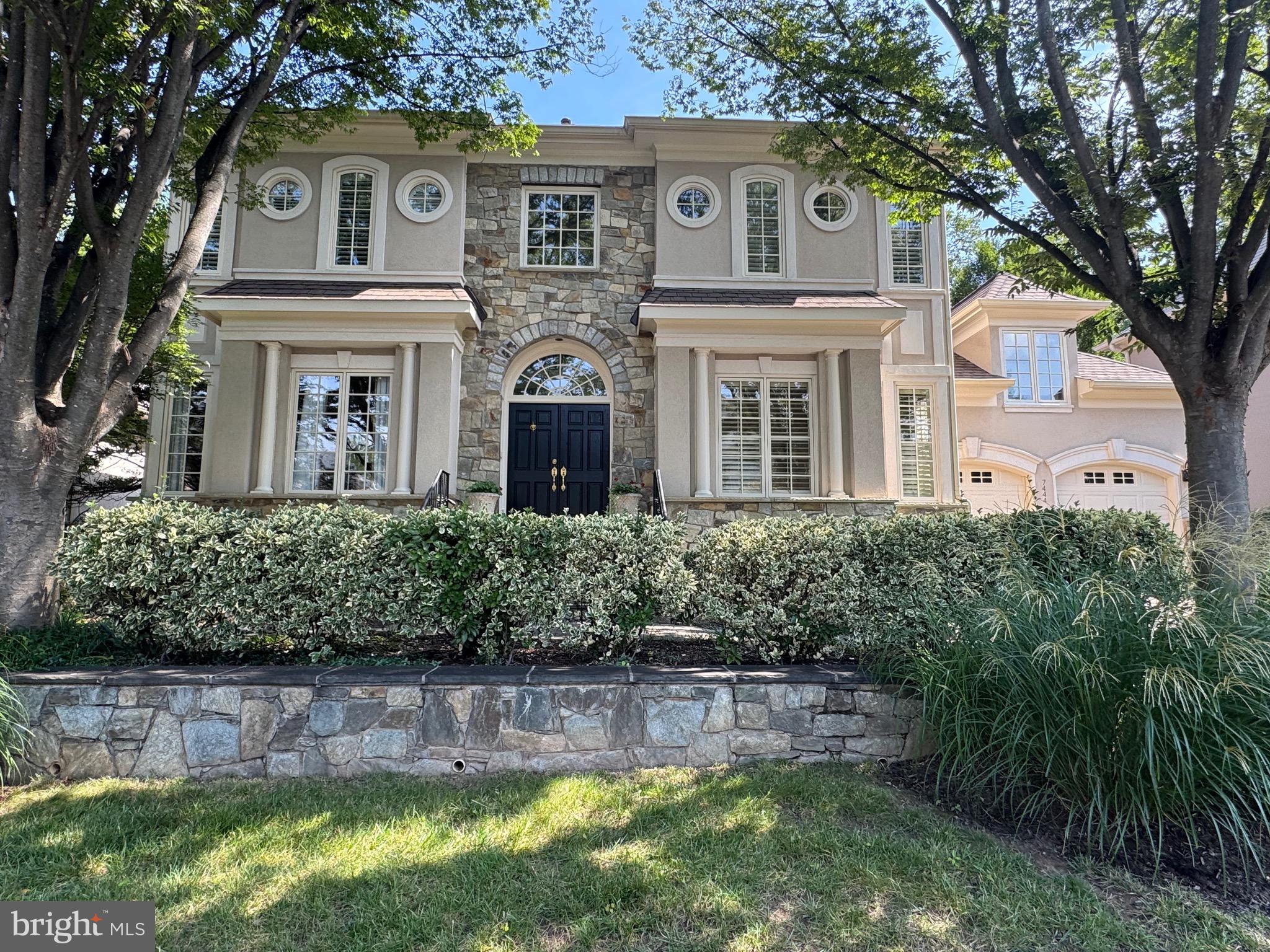 7444 OLD MAPLE SQUARE