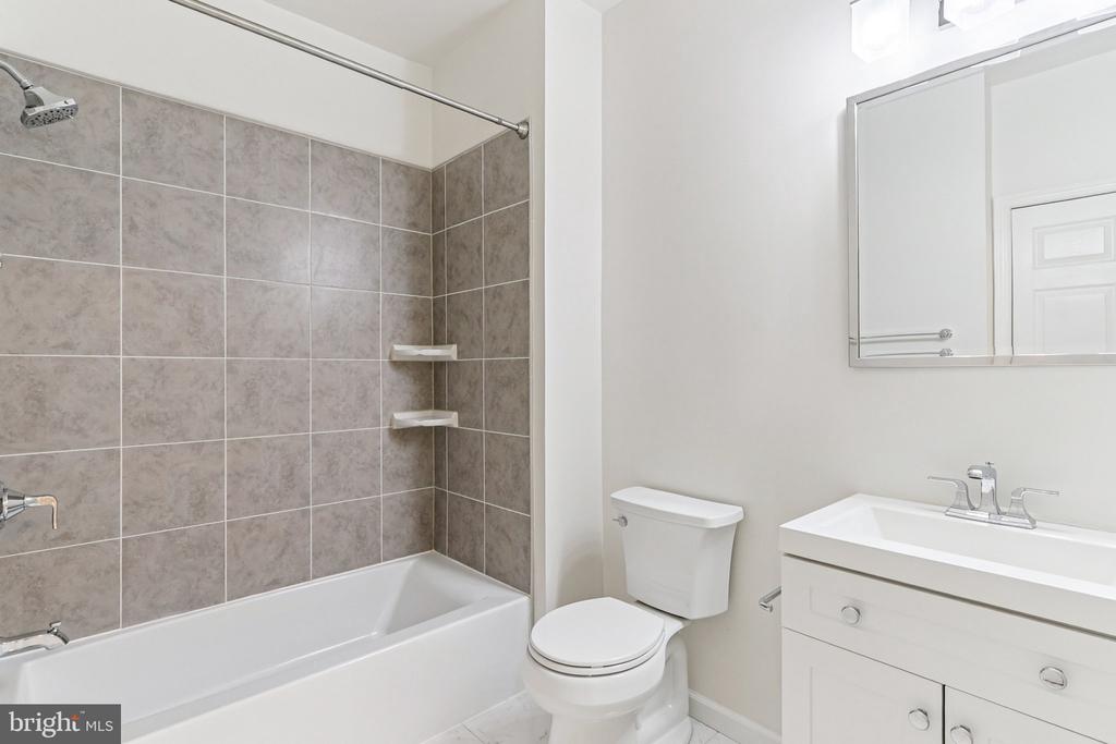 1641 INTERNATIONAL DRIVE 207