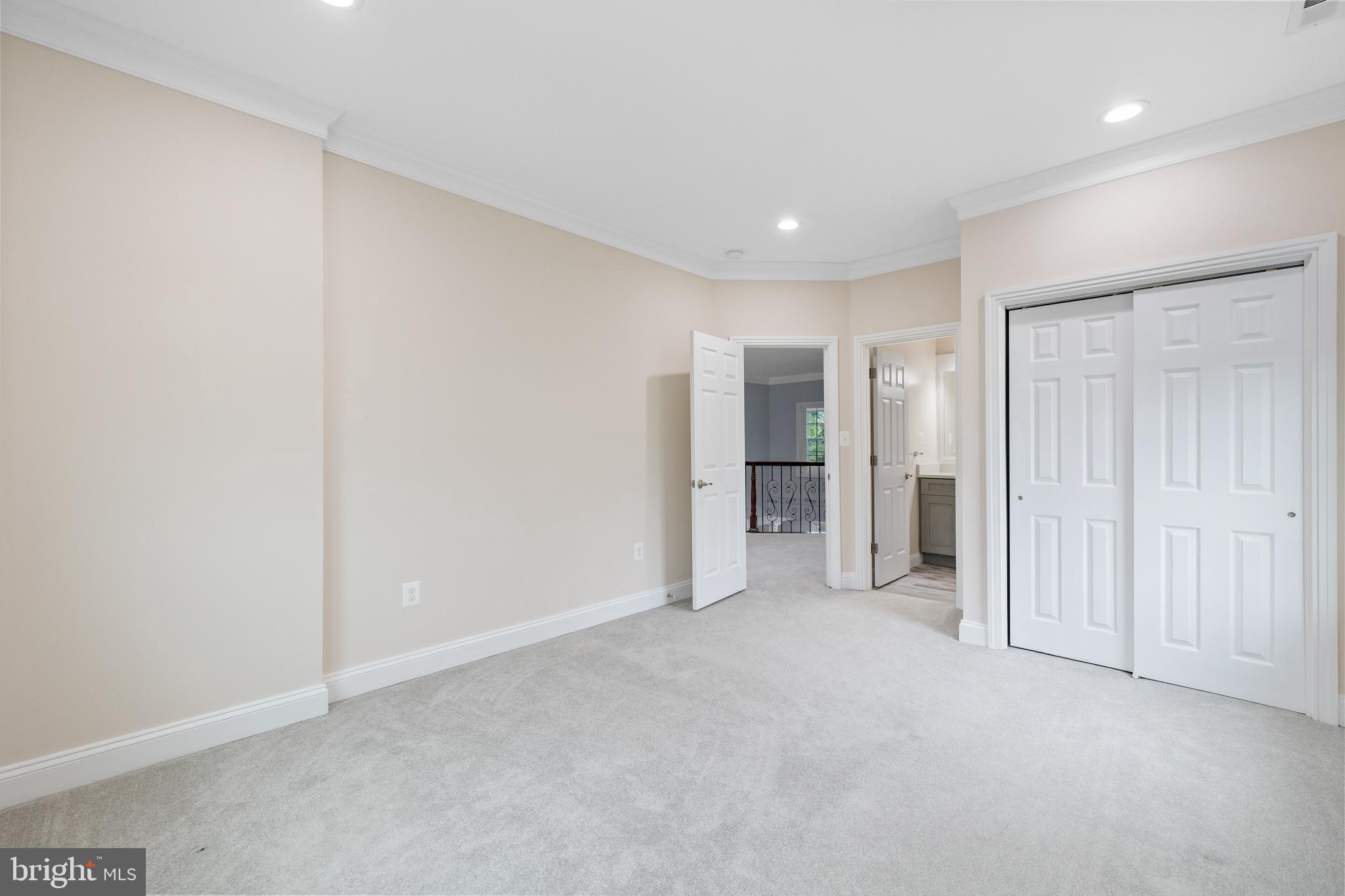 7908 Holmes Run Dr