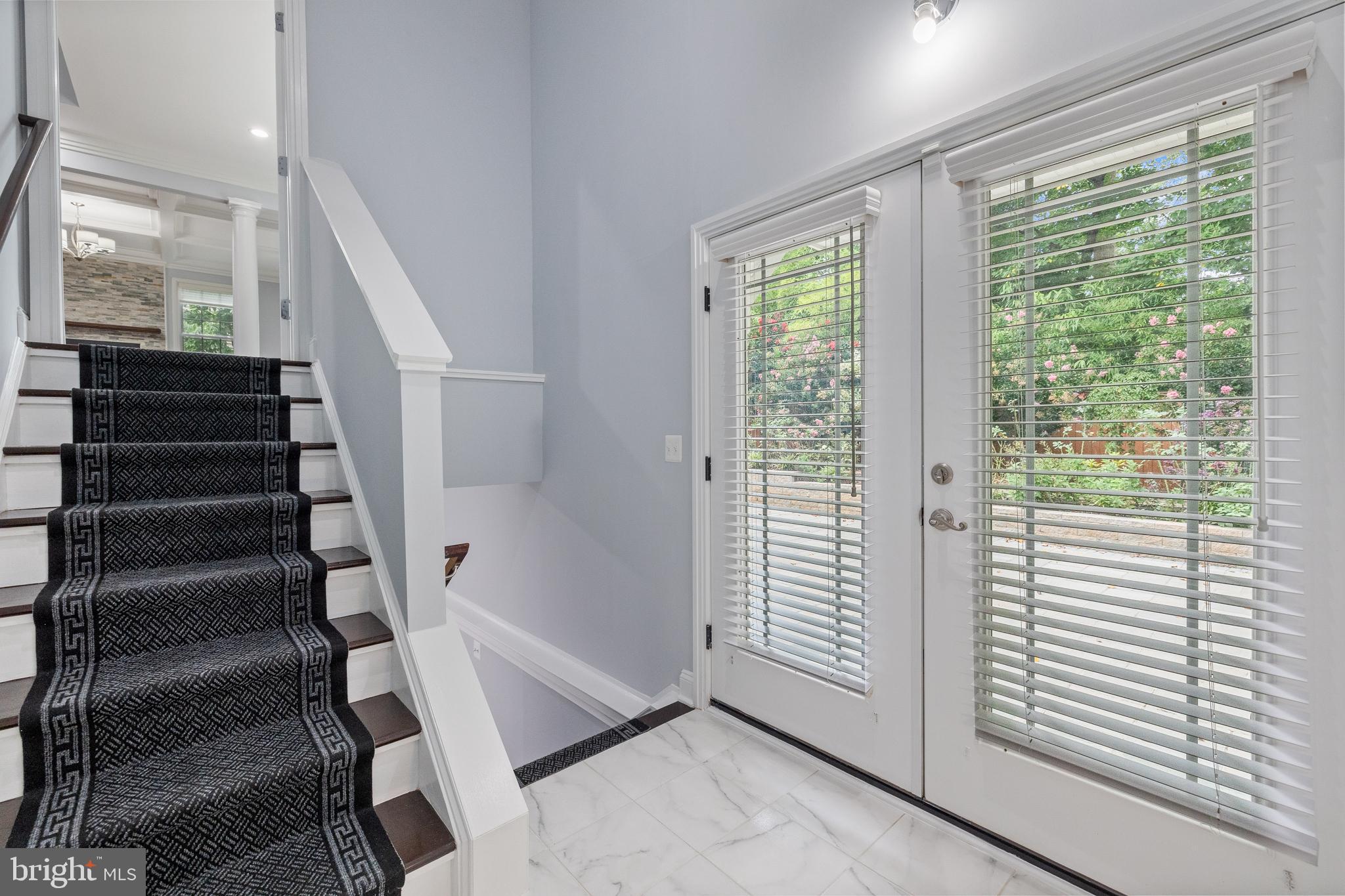 7908 Holmes Run Dr