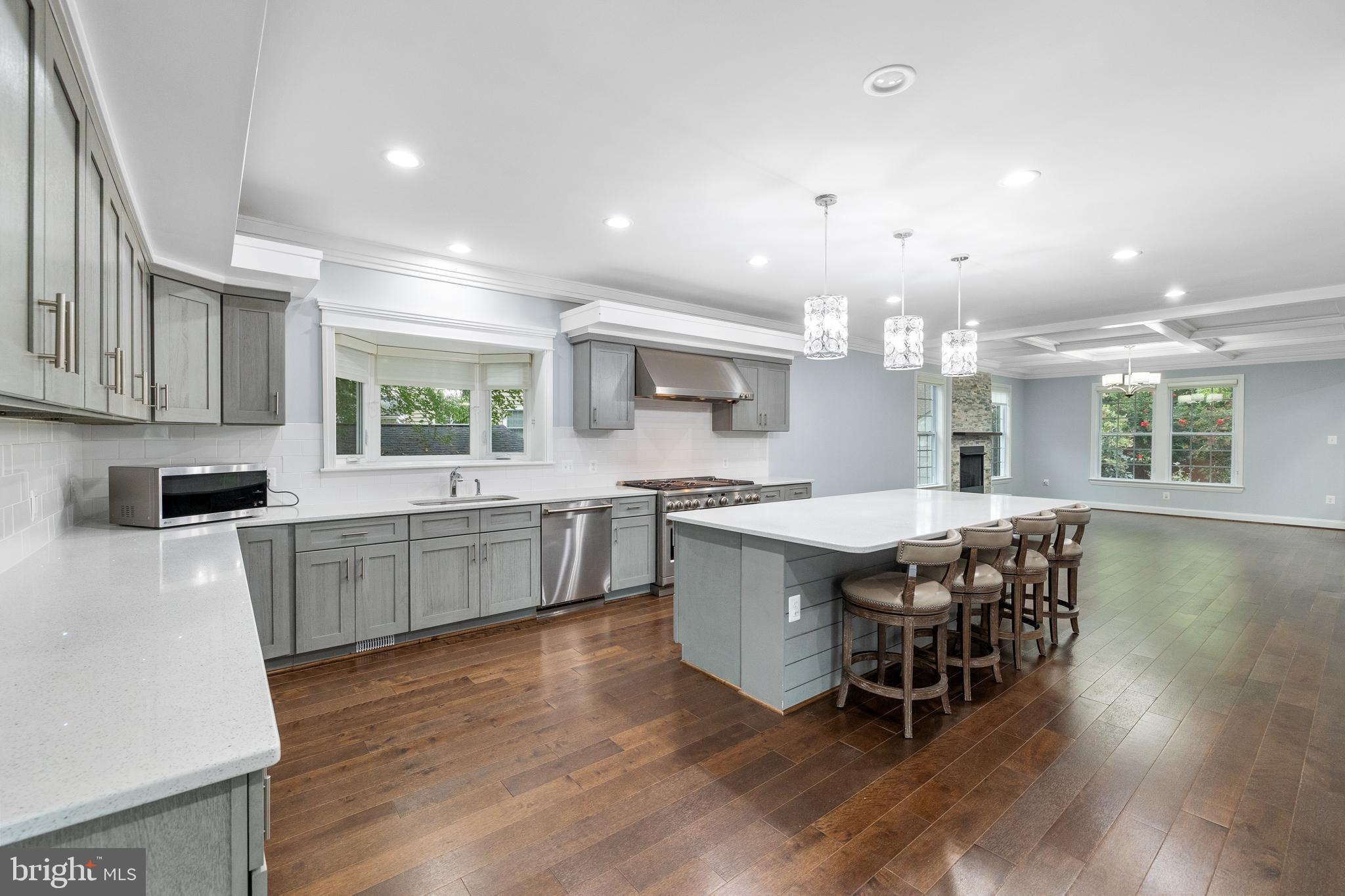 7908 Holmes Run Dr