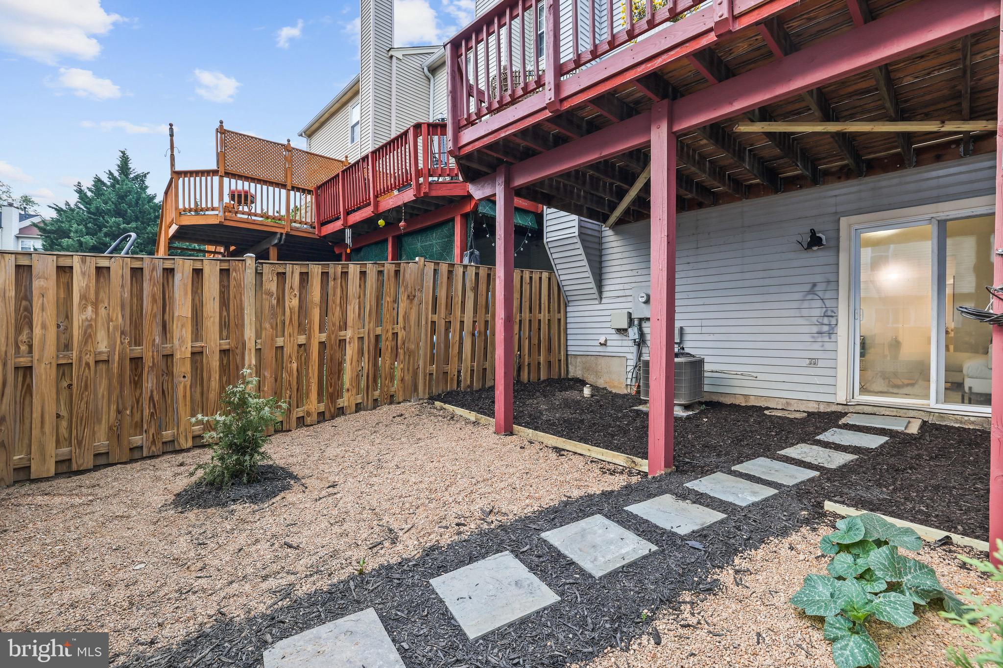 6758 ROCKLEDGE PLACE