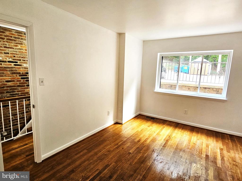 3861 STEPPES COURT B 3861B