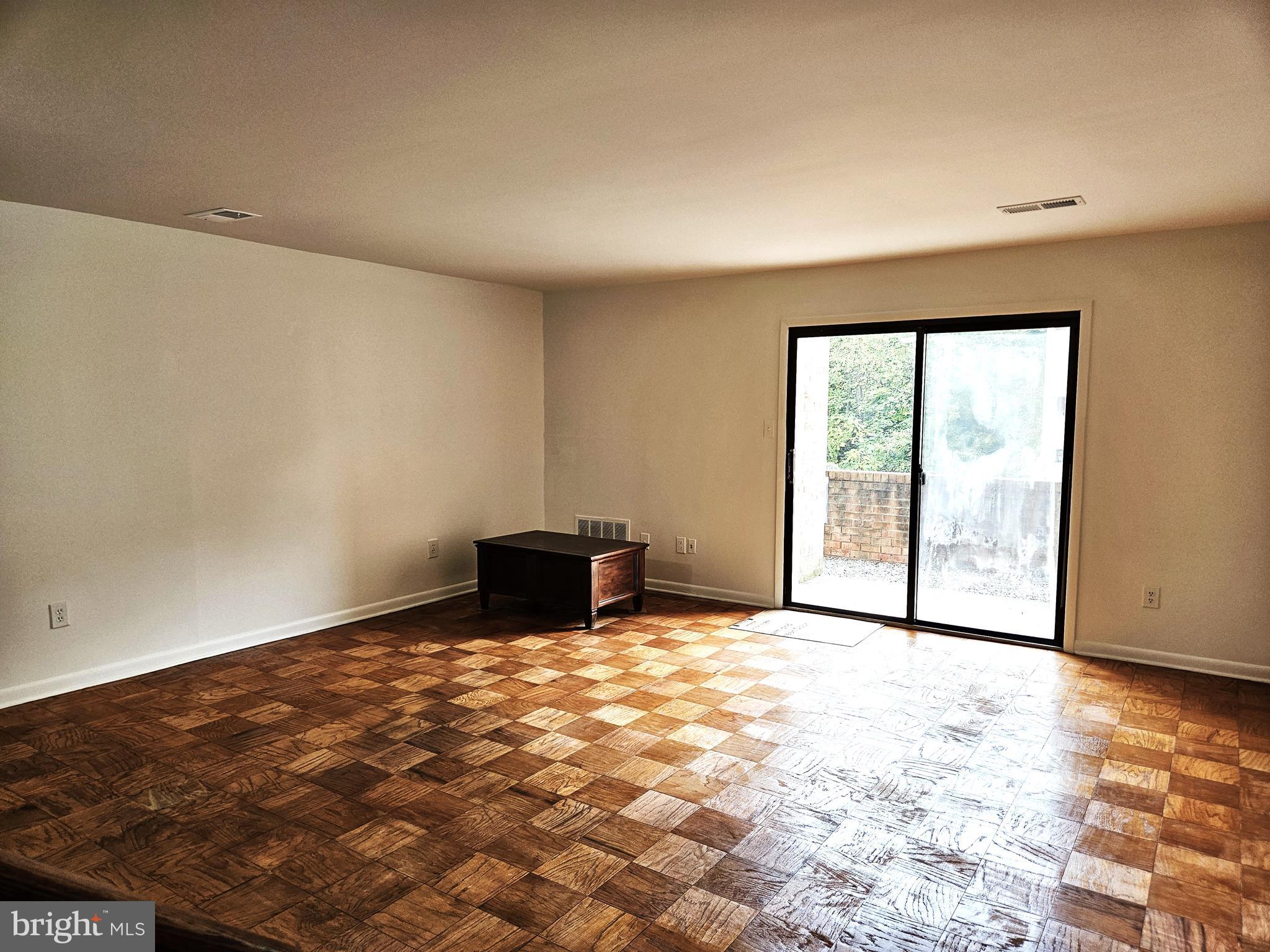 3861 STEPPES COURT B 3861B