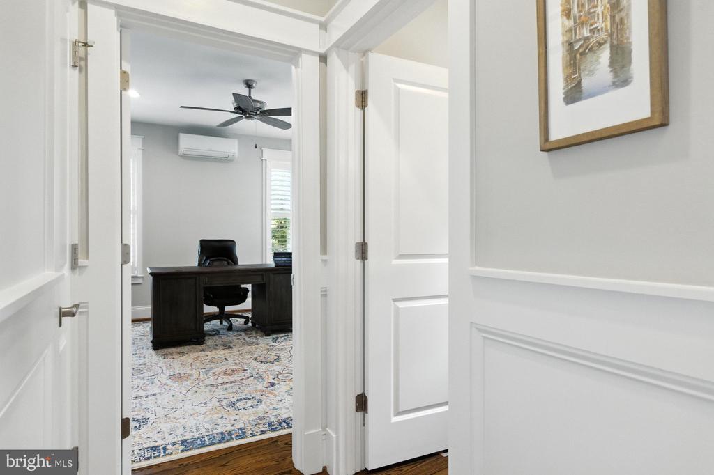 8617 DIXIE PLACE