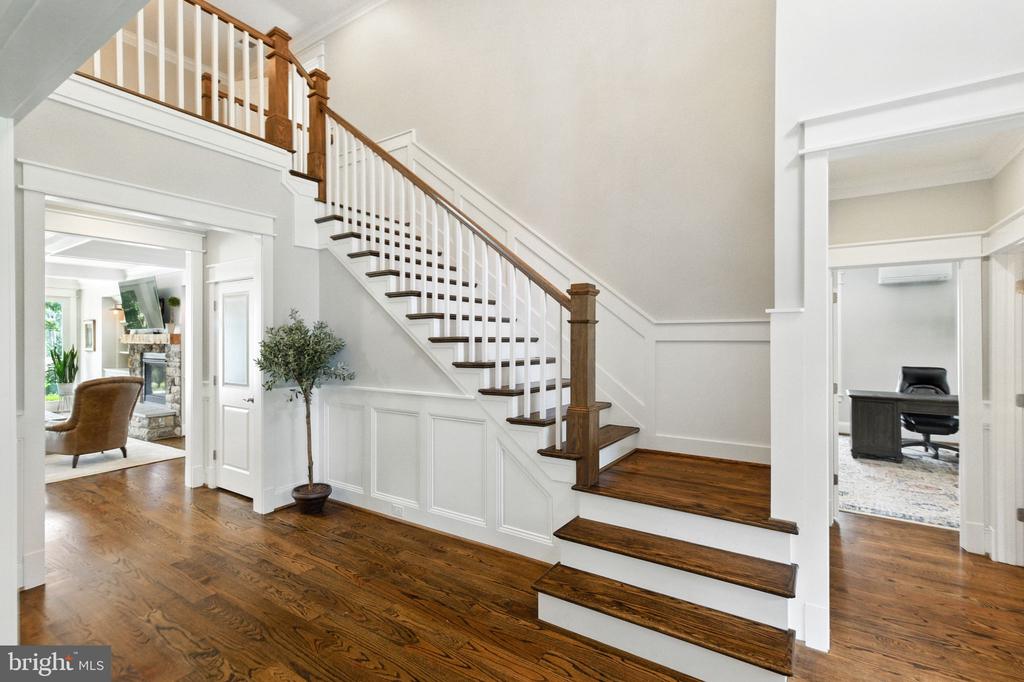 8617 DIXIE PLACE