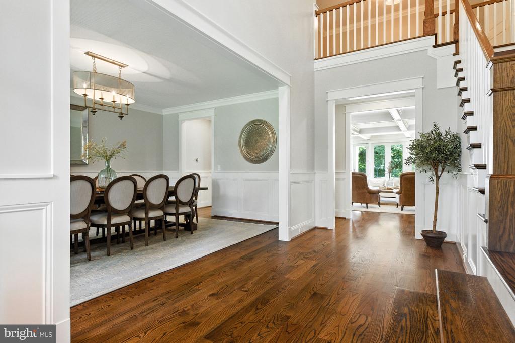 8617 DIXIE PLACE