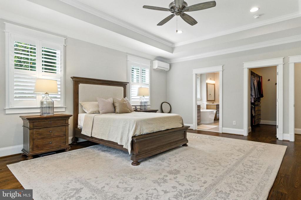 8617 DIXIE PLACE