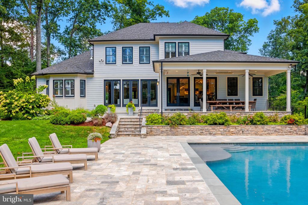 8617 DIXIE PLACE