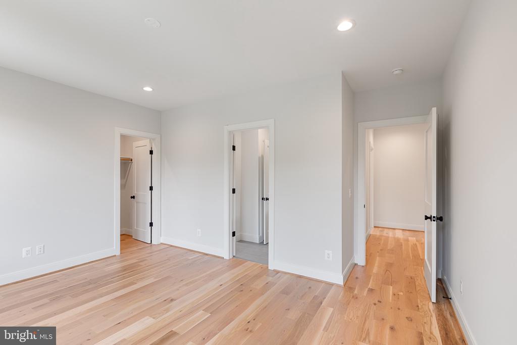 7526 FISHER DRIVE