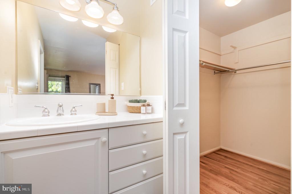6505 Tiburon Ct
