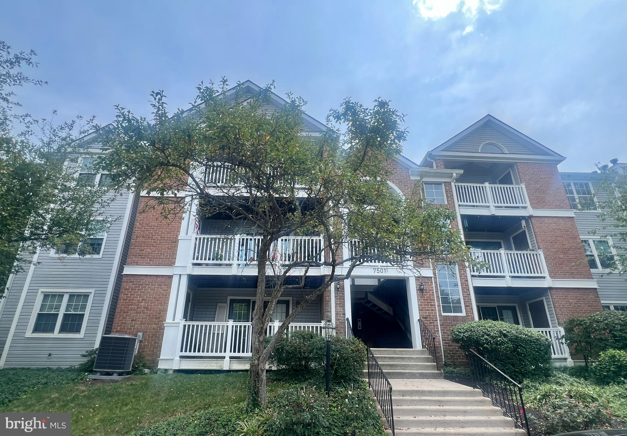 7501 ASHBY LANE I