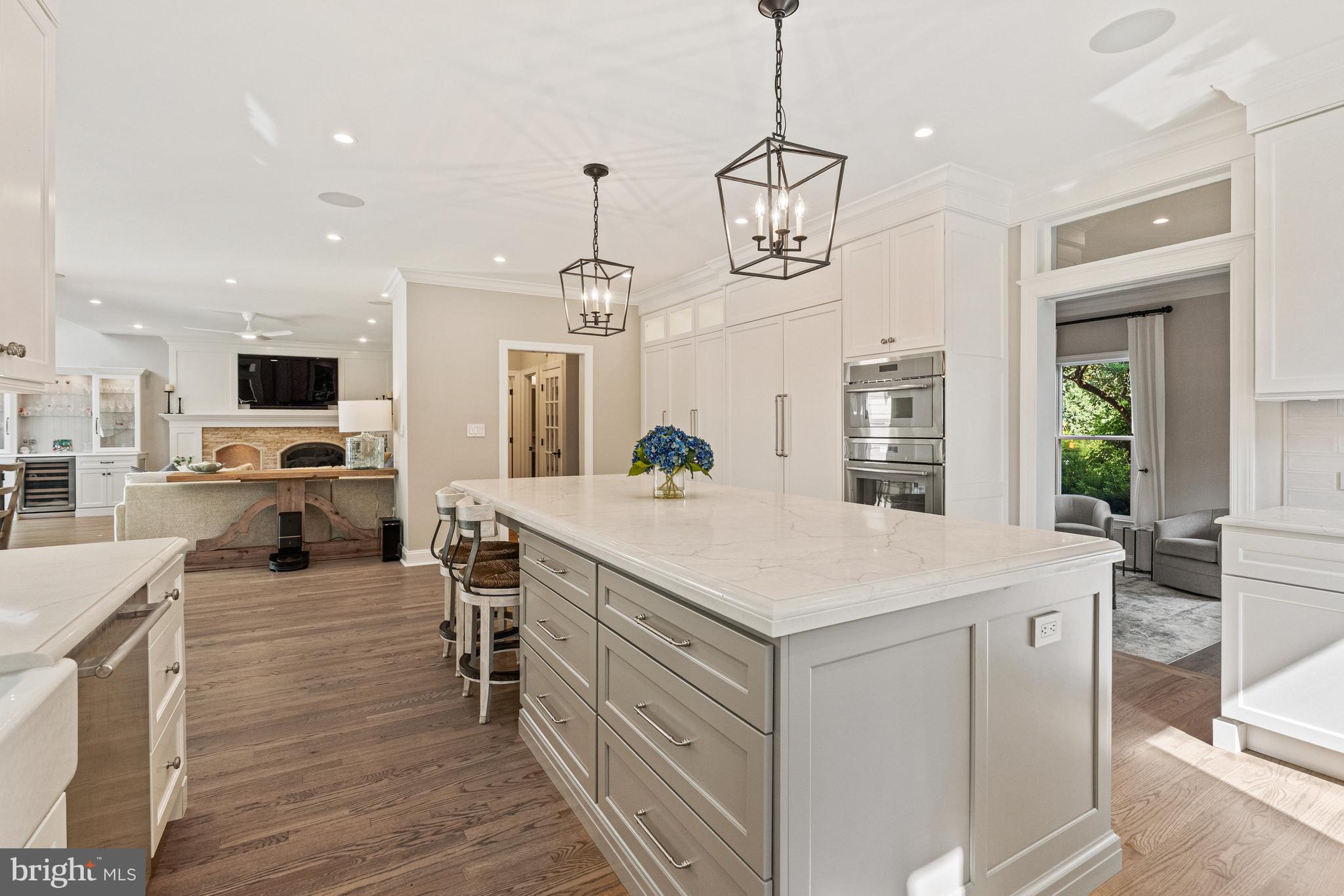 6301 HUNTING RIDGE LANE