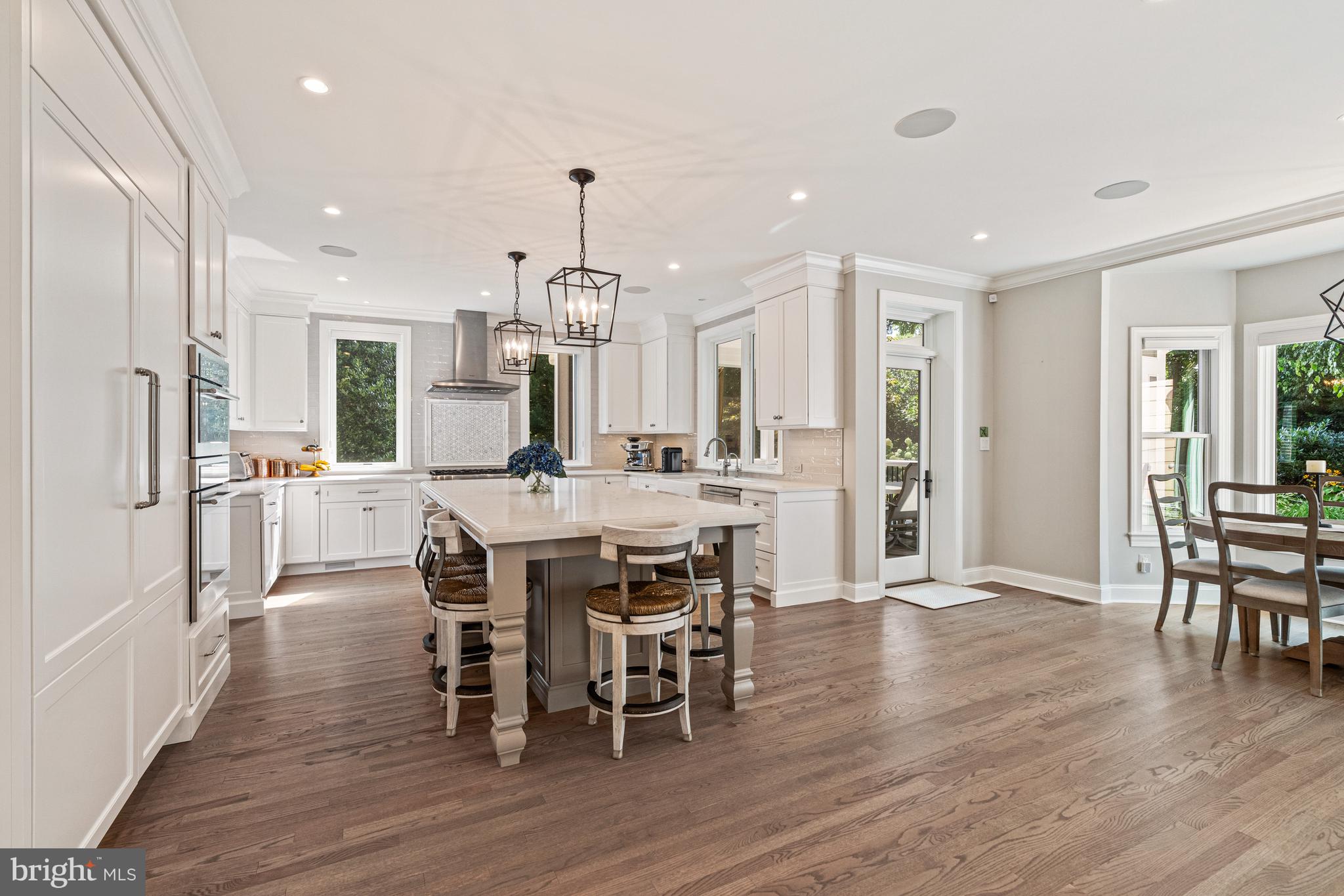 6301 HUNTING RIDGE LANE