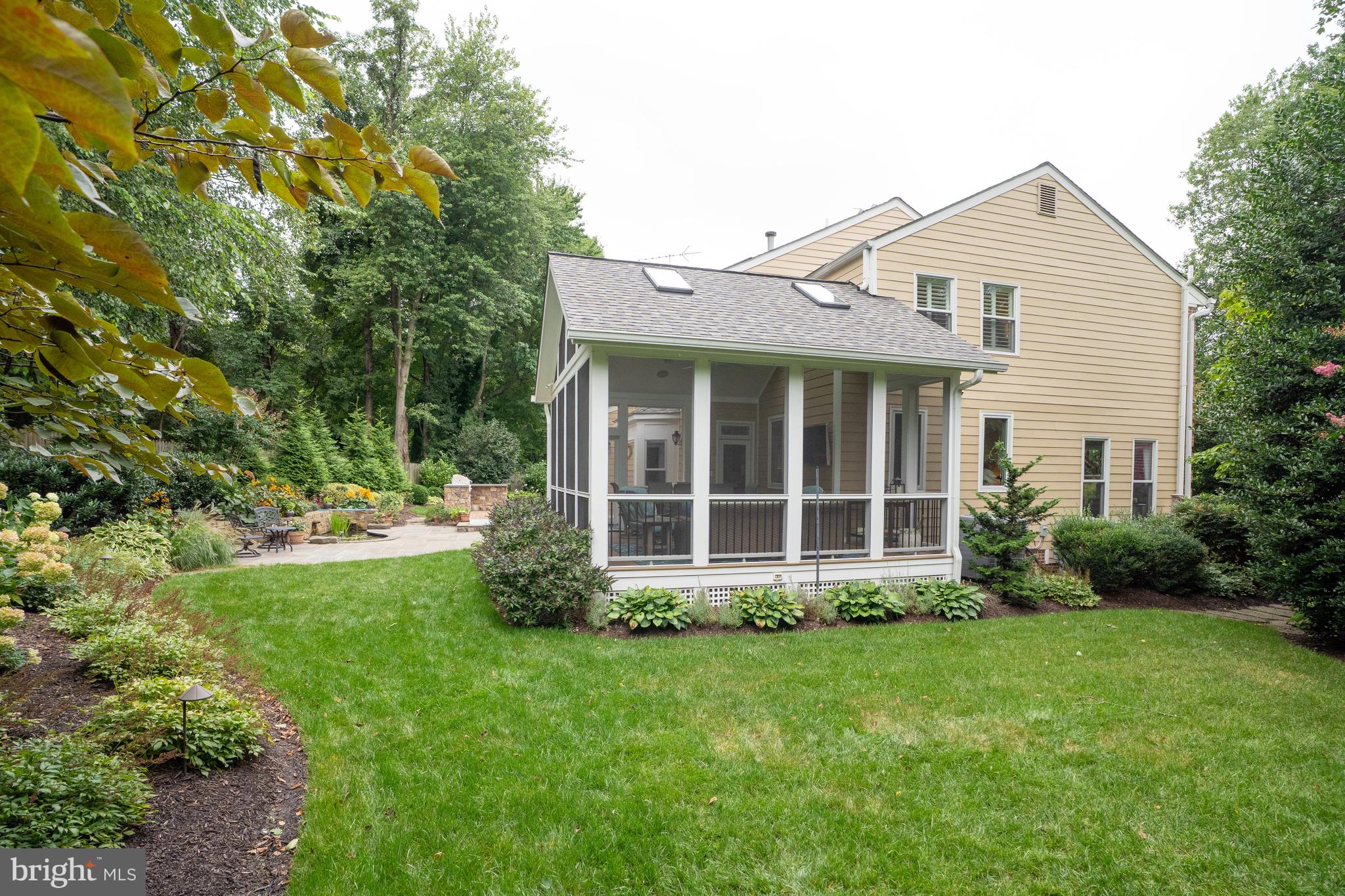 6301 HUNTING RIDGE LANE