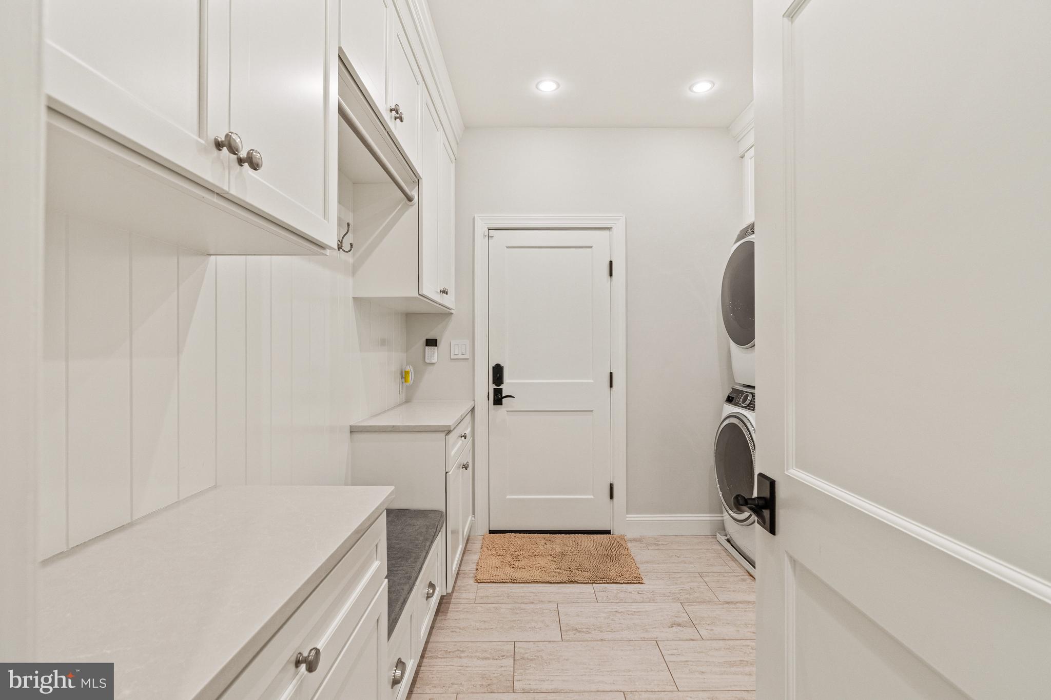 6301 HUNTING RIDGE LANE