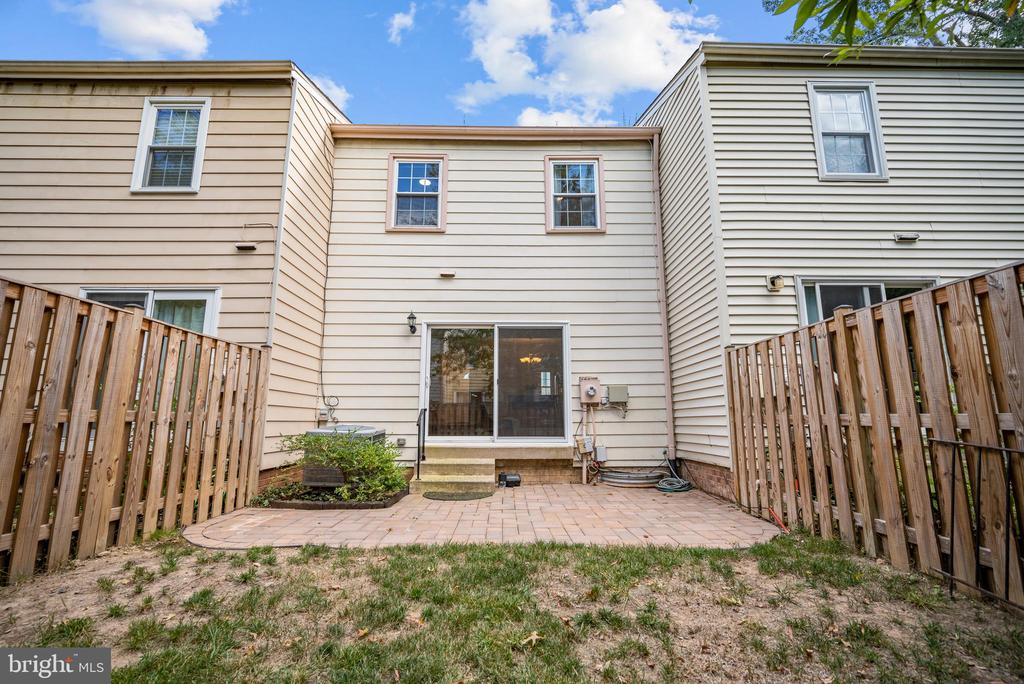 9908 LONGFORD COURT