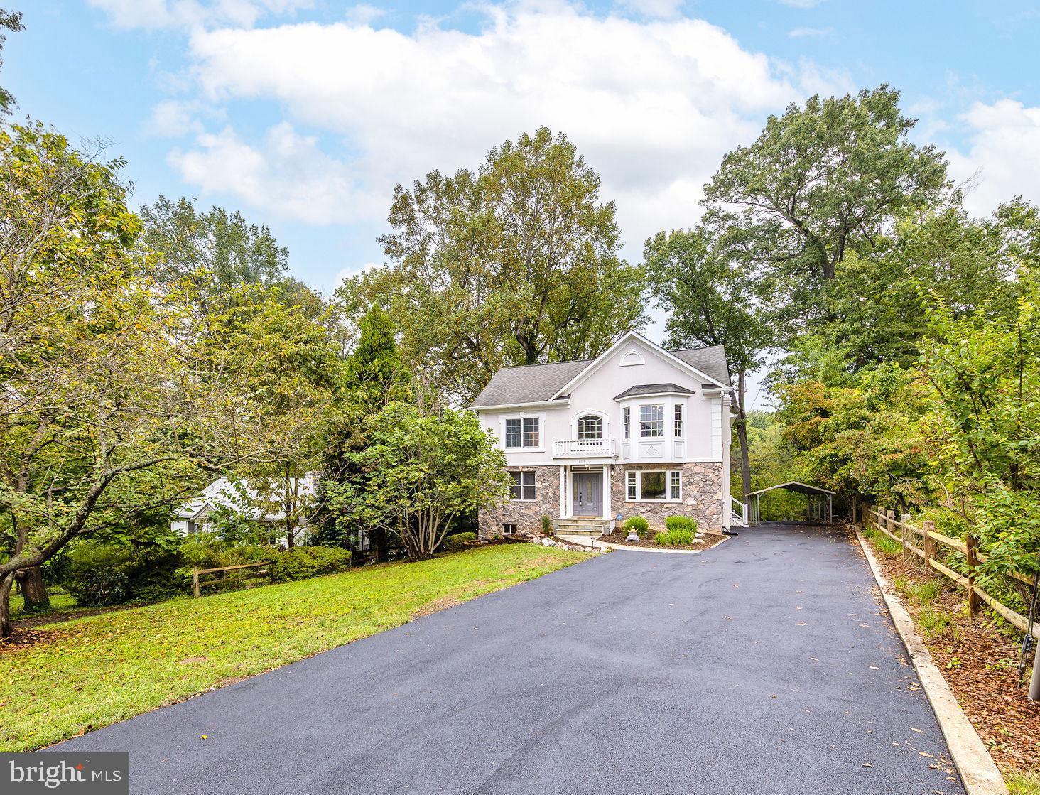 4009 ESTABROOK DRIVE