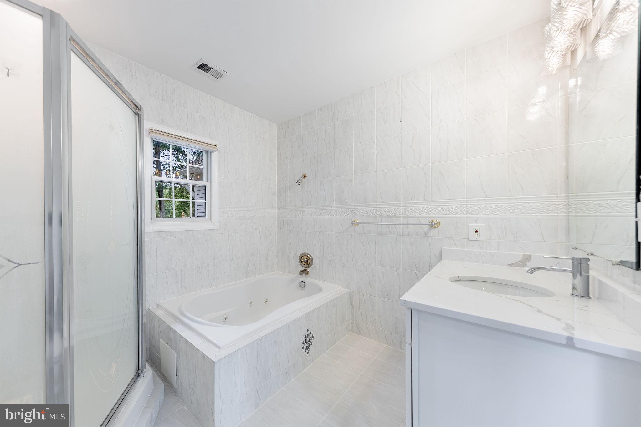 4009 ESTABROOK DRIVE