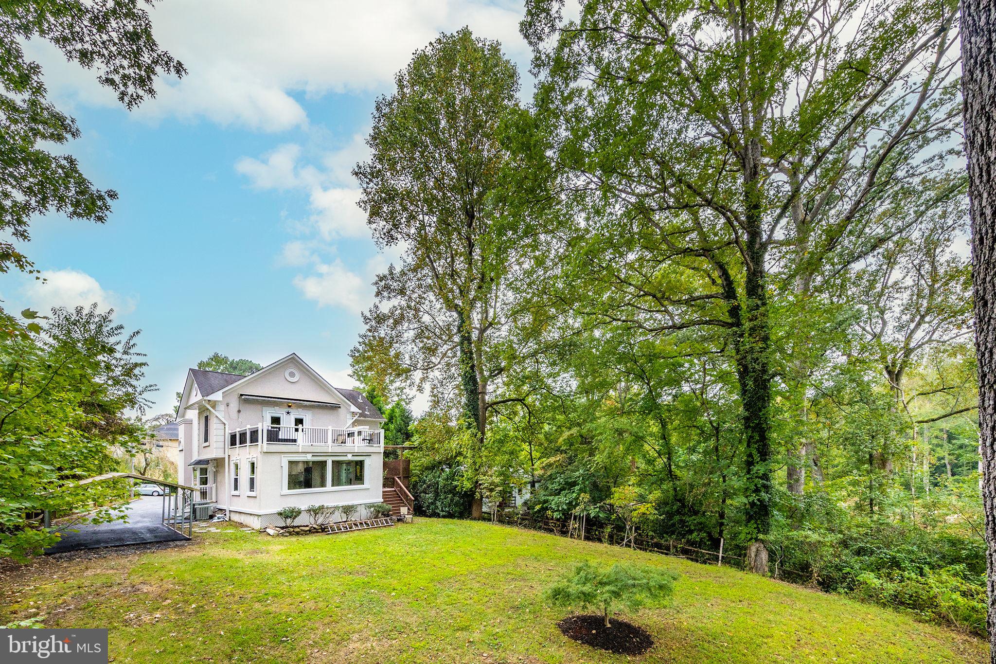 4009 ESTABROOK DRIVE