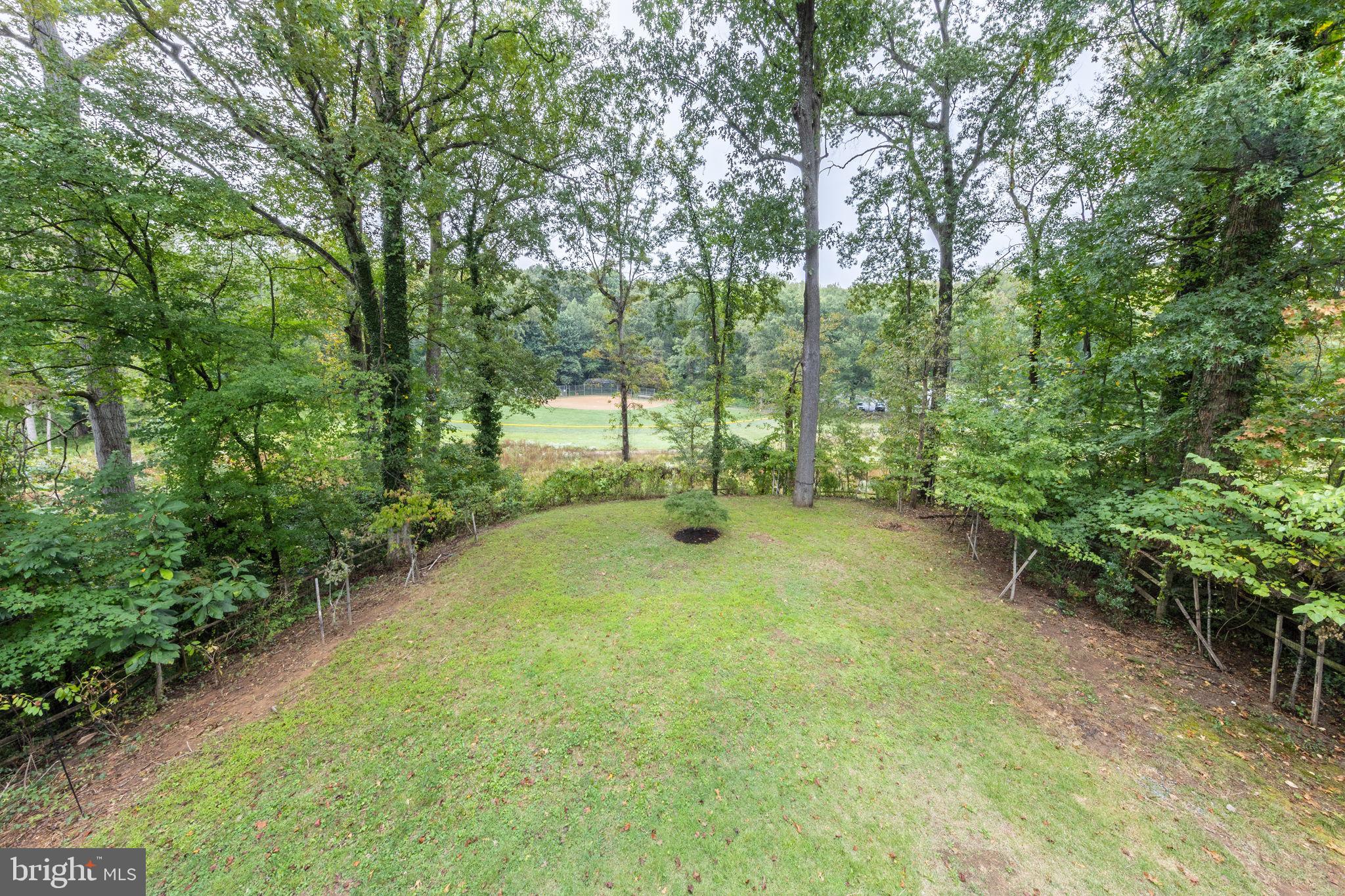 4009 ESTABROOK DRIVE