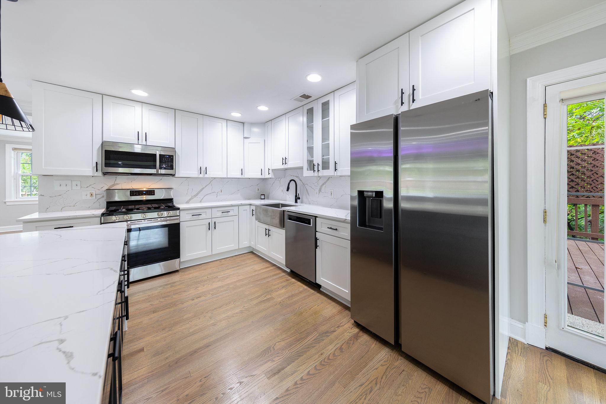 4009 ESTABROOK DRIVE