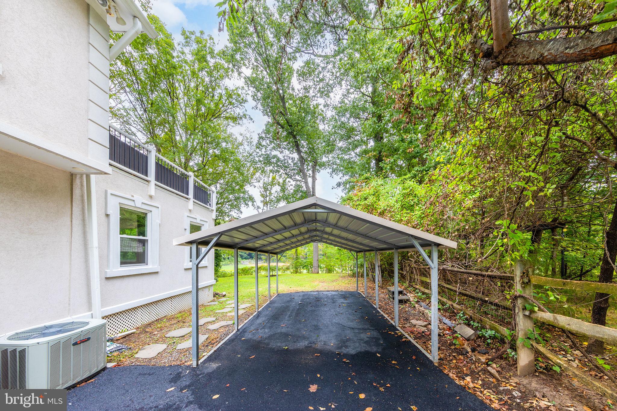 4009 ESTABROOK DRIVE