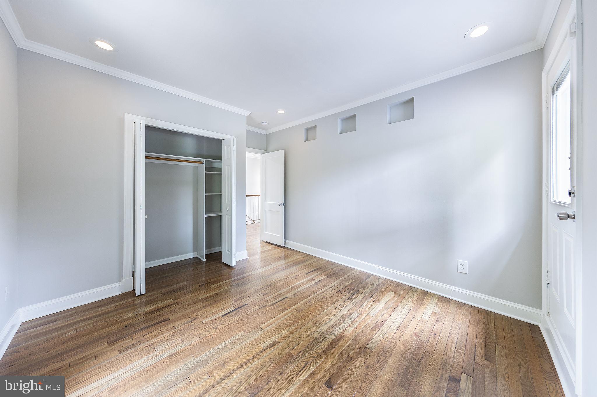 4009 ESTABROOK DRIVE