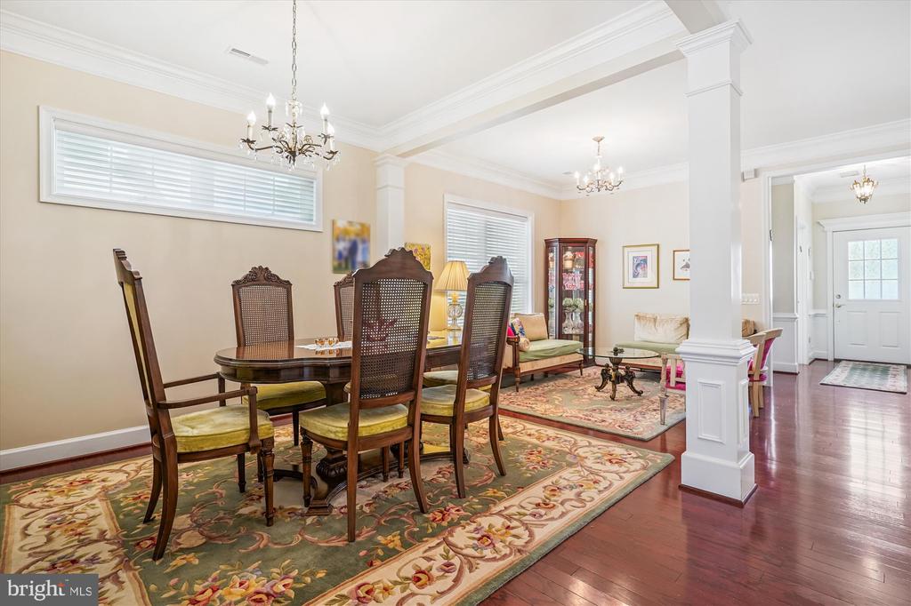 8905 PERIWINKLE BLUE COURT