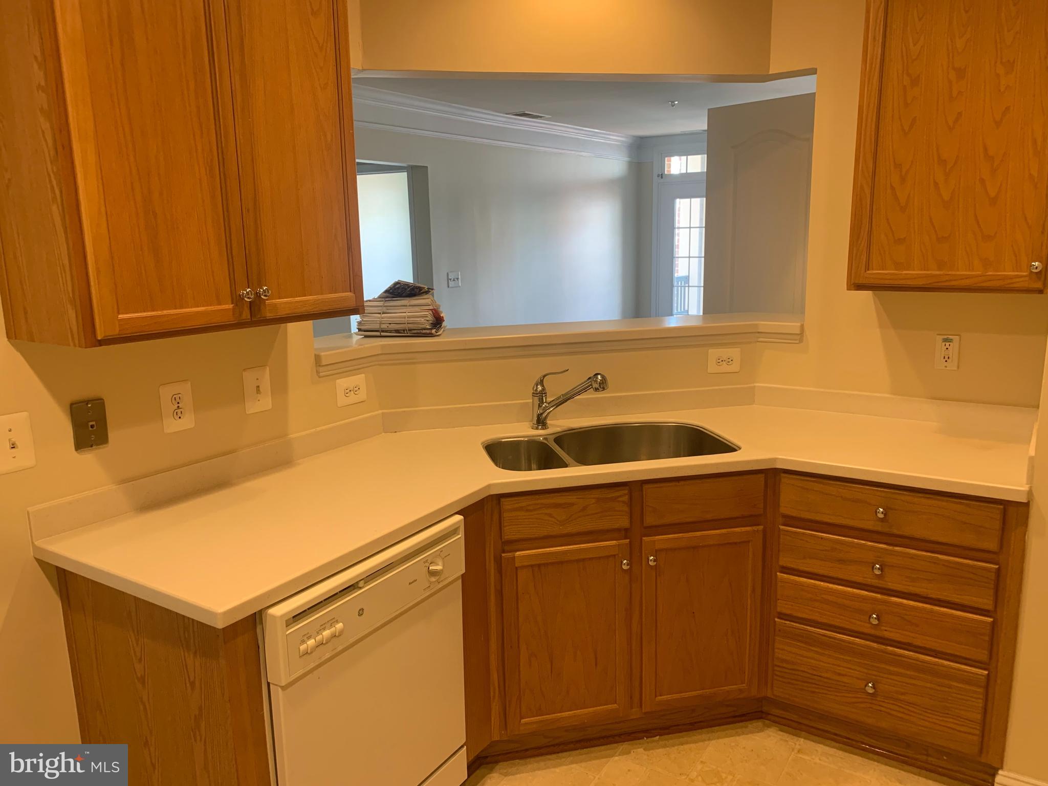 2903 SAINTSBURY PLAZA 310