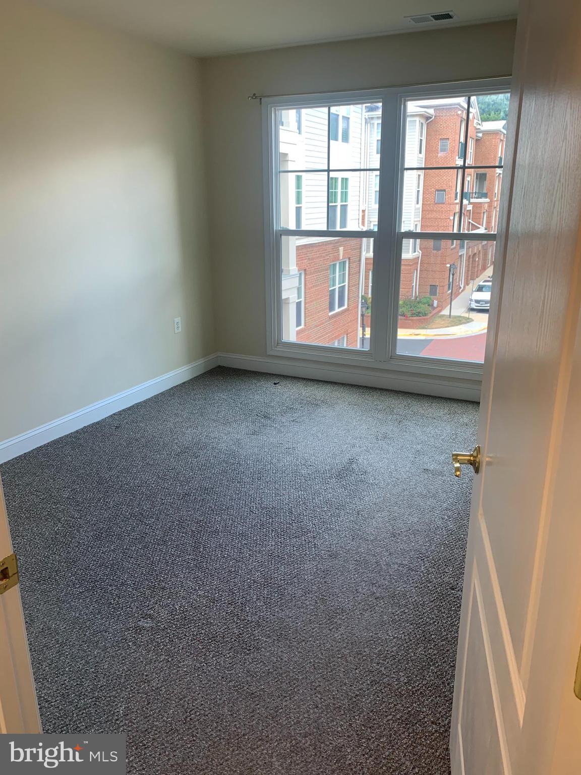 2903 SAINTSBURY PLAZA 310