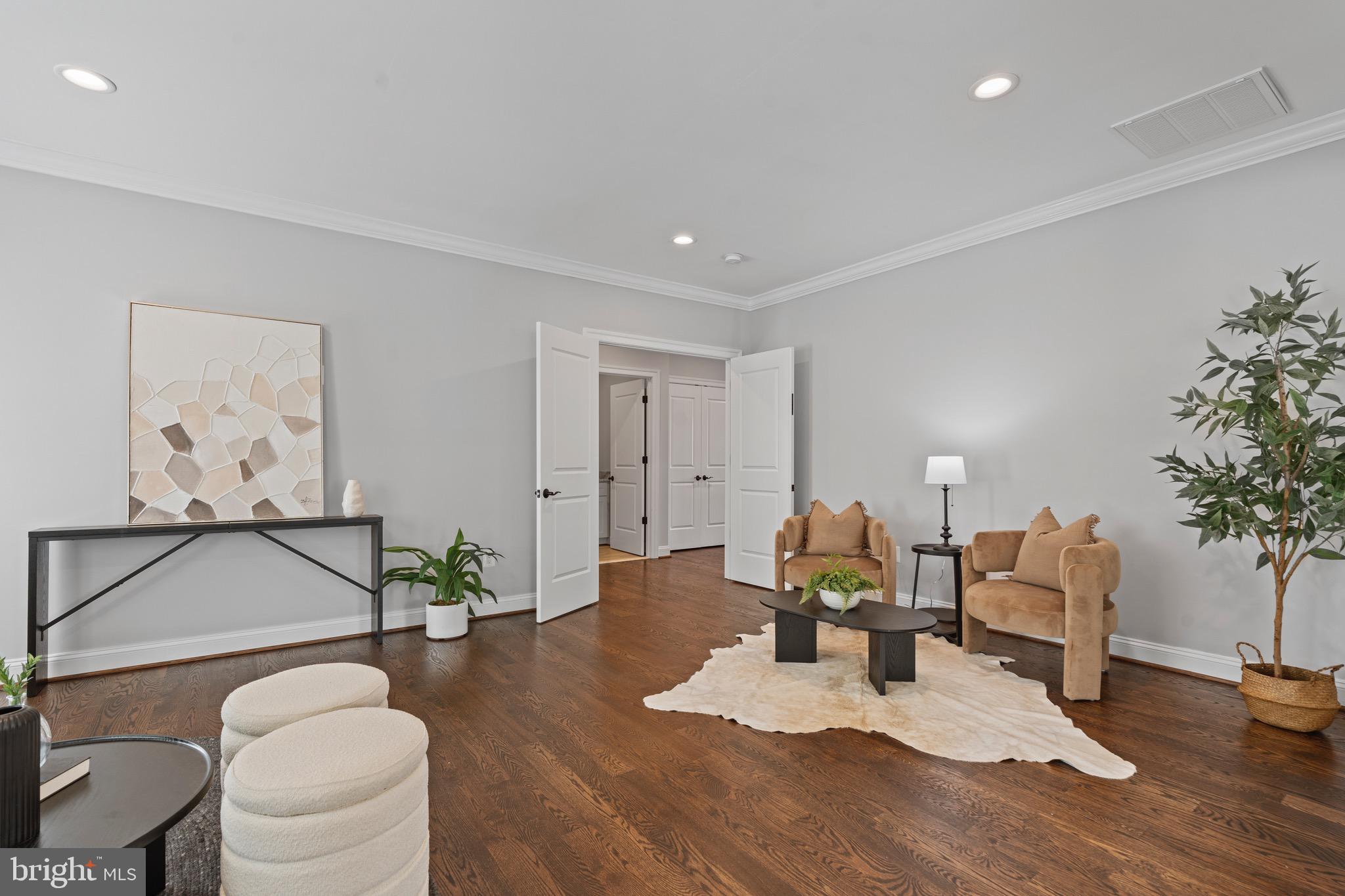 7606 LEONARD DRIVE