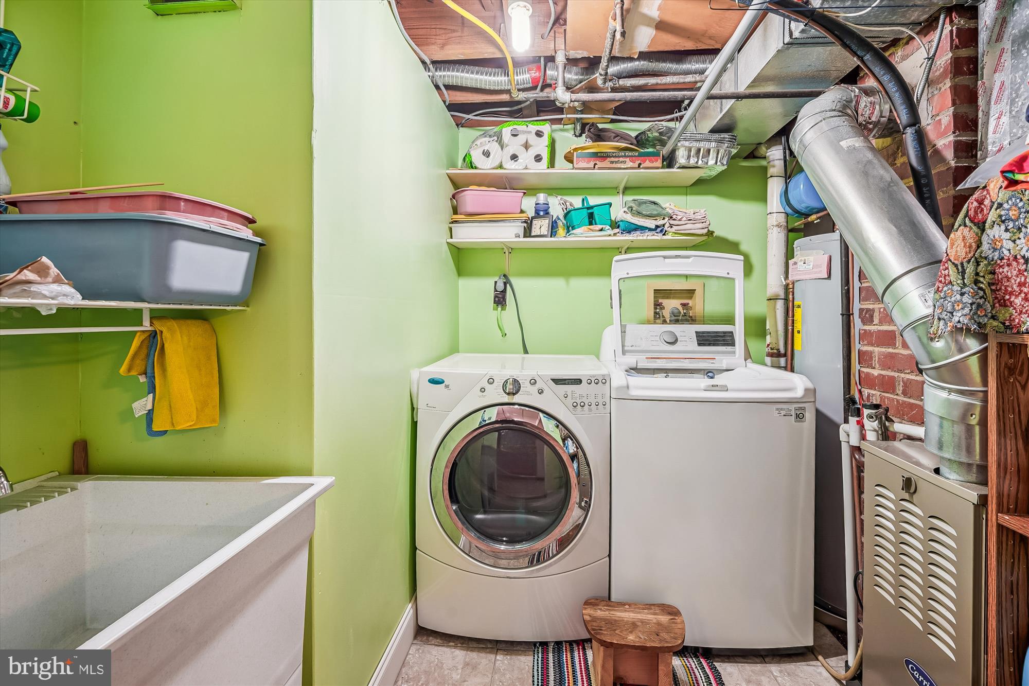 7202 PARKVIEW AVENUE