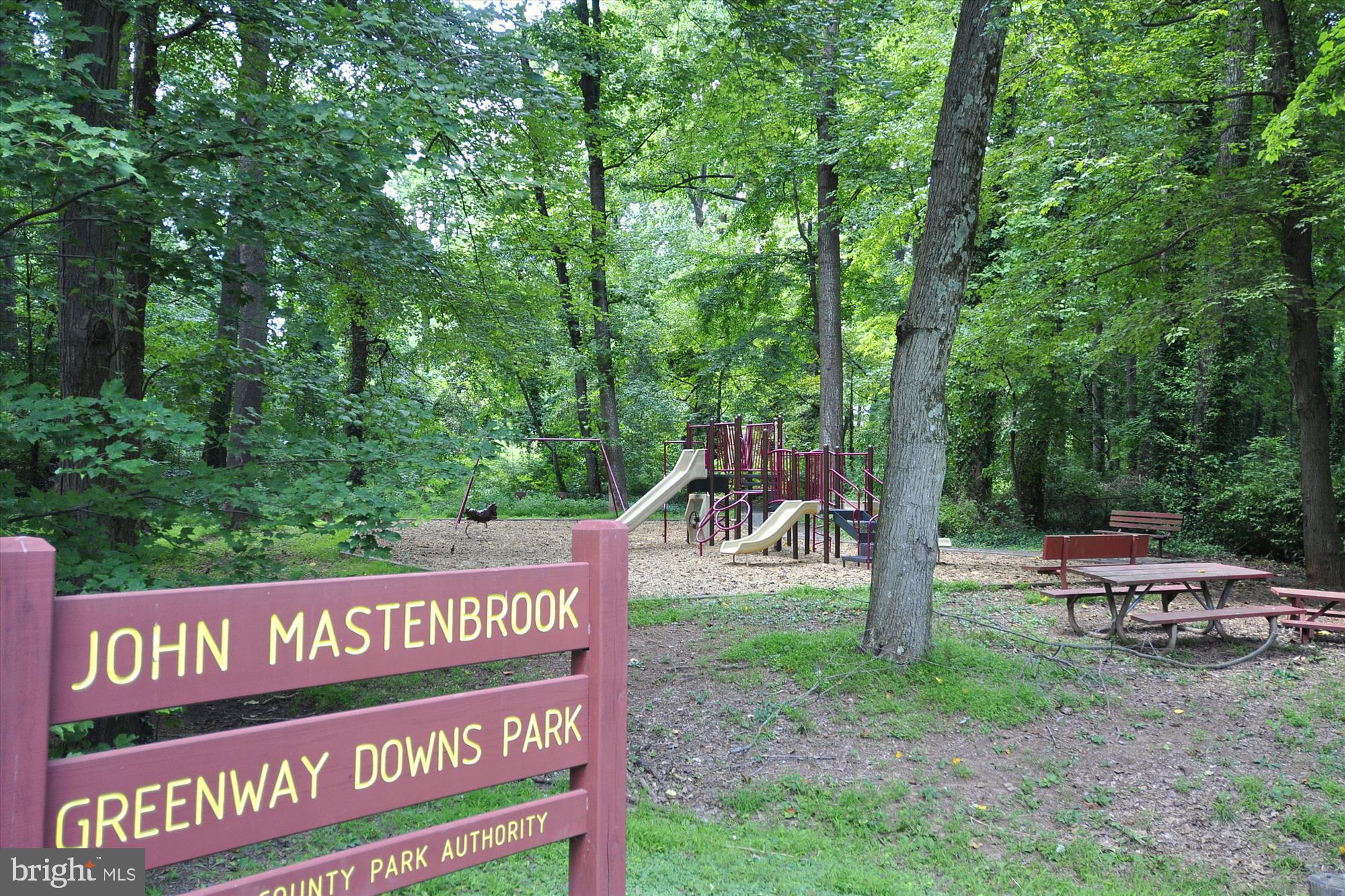 7202 PARKVIEW AVENUE