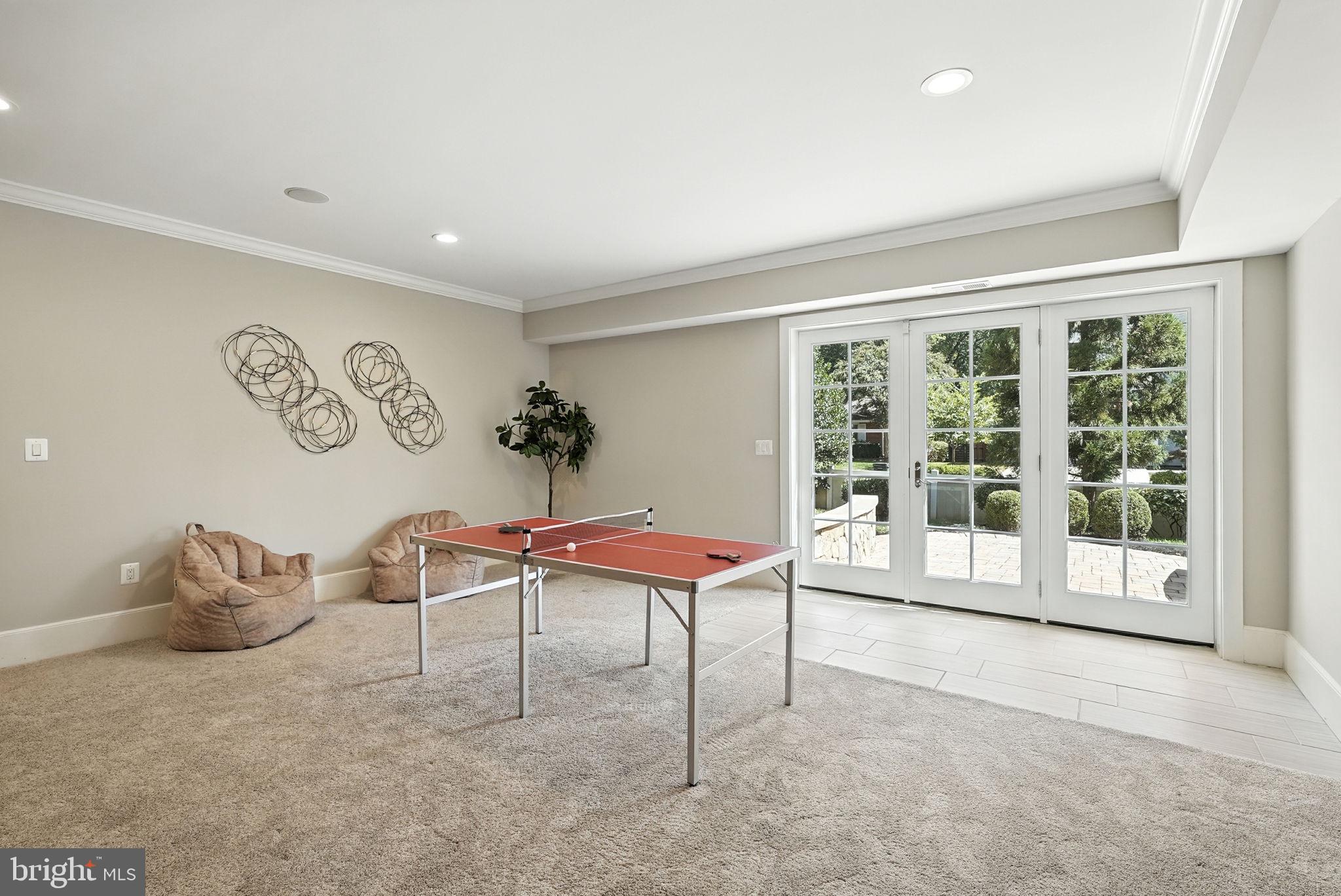 6434 NOBLE DRIVE