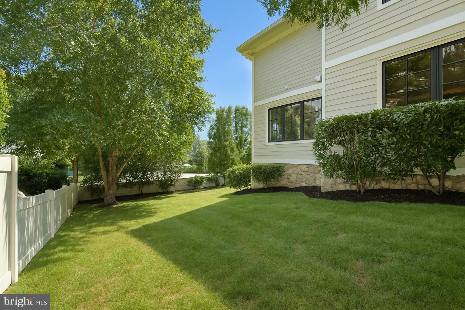 6434 NOBLE DRIVE