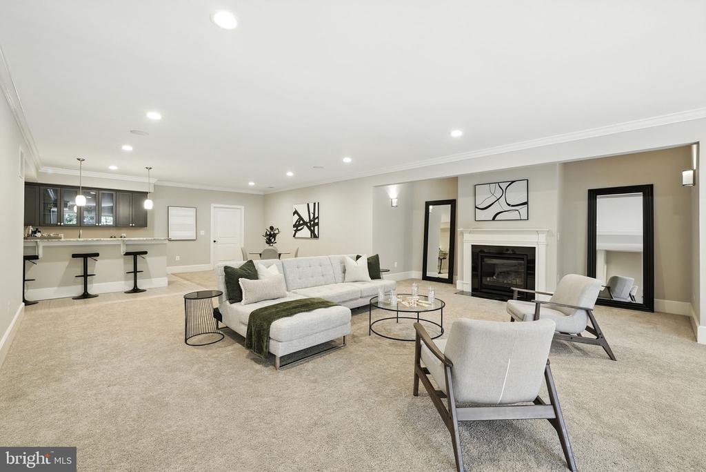 6434 NOBLE DRIVE