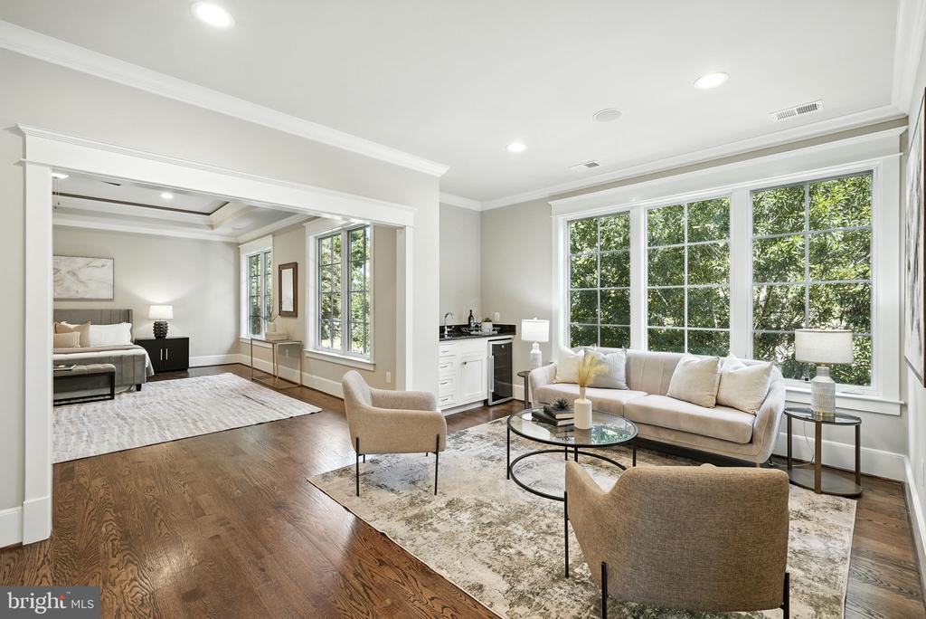 6434 NOBLE DRIVE