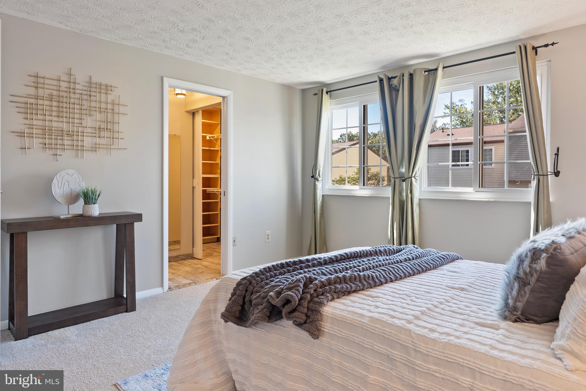 7894 TYSON OAKS CIRCLE