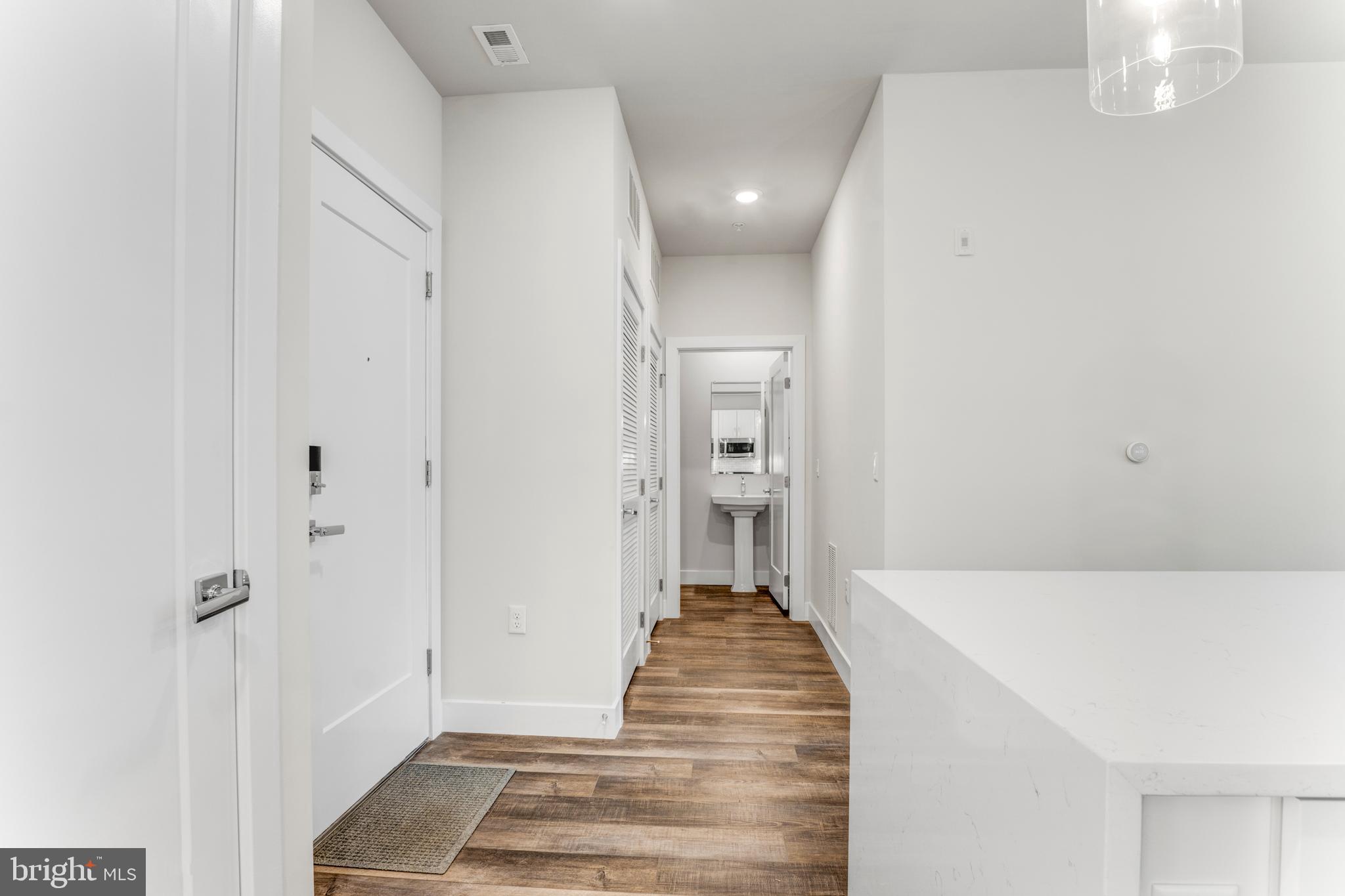 1761 OLD MEADOW ROAD 209