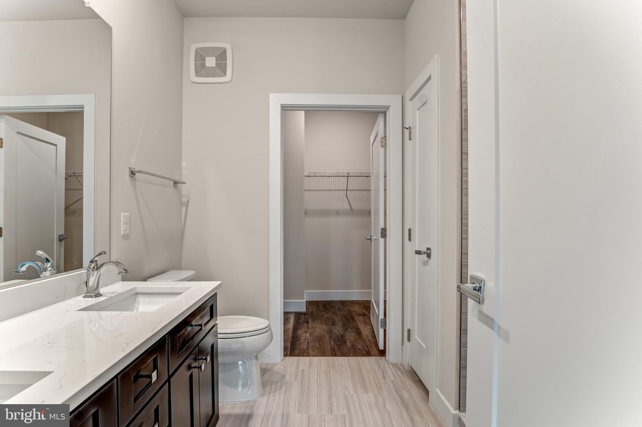 1761 OLD MEADOW ROAD 209