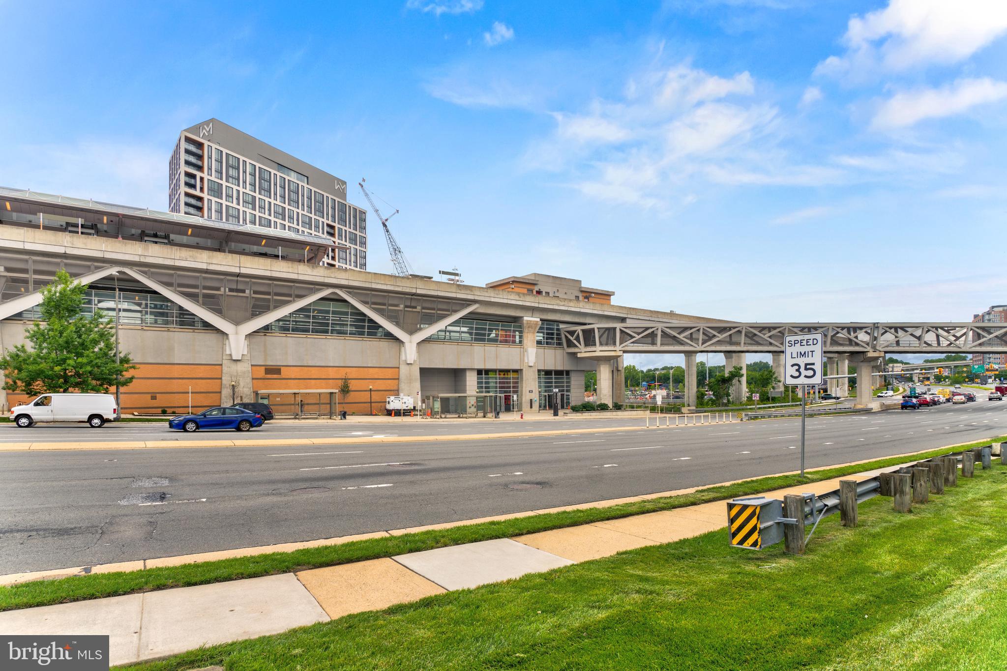 1761 OLD MEADOW ROAD 209