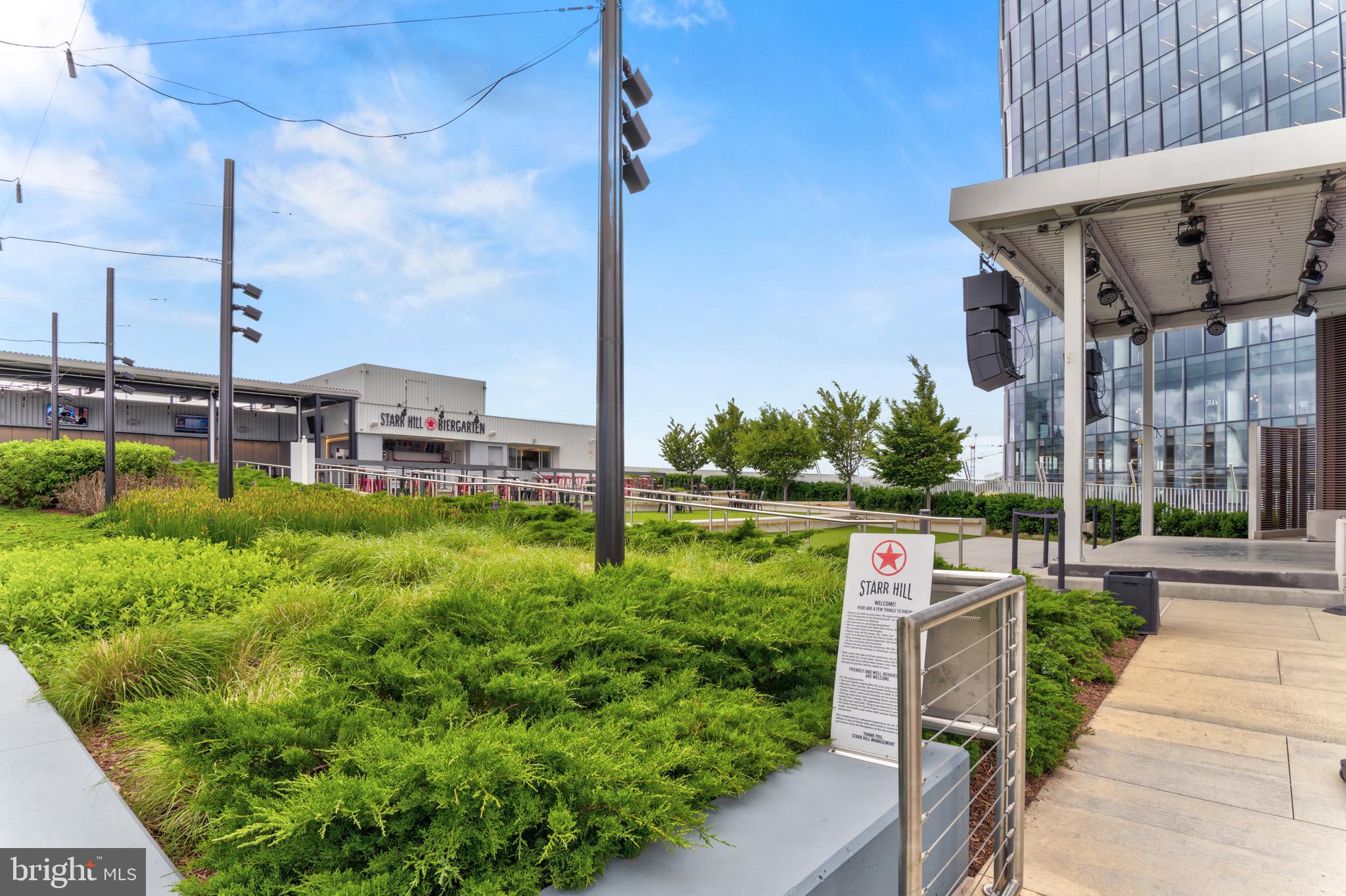 1761 OLD MEADOW ROAD 209