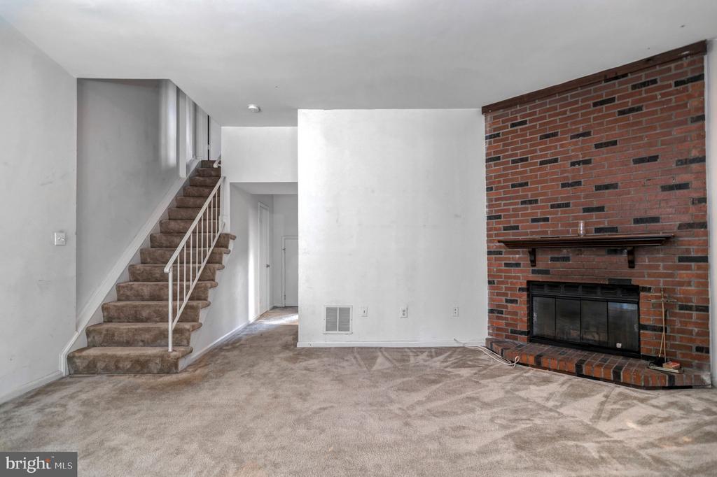 10444 MALONE COURT